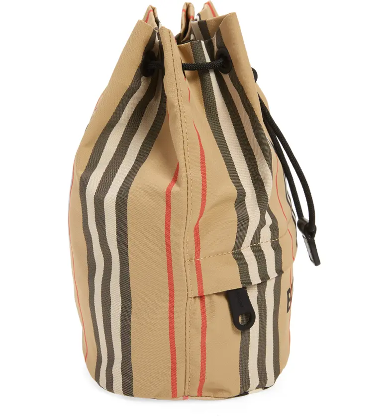 BURBERRY POUCH