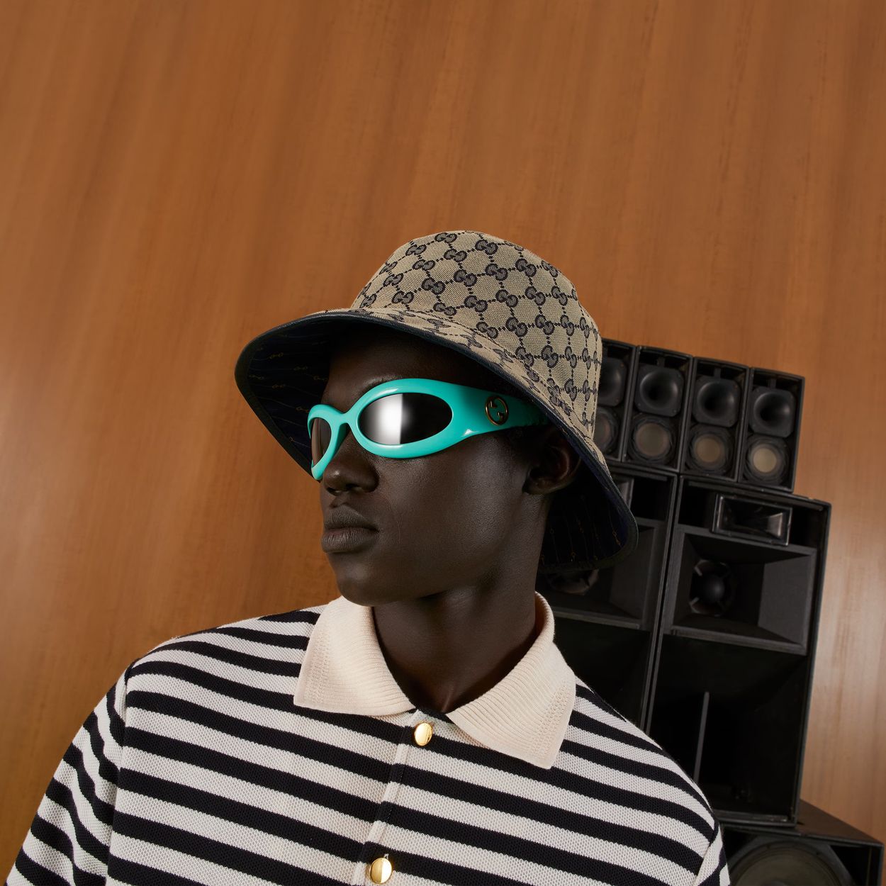 GUCCI REVERSIBLE BUCKET HAT