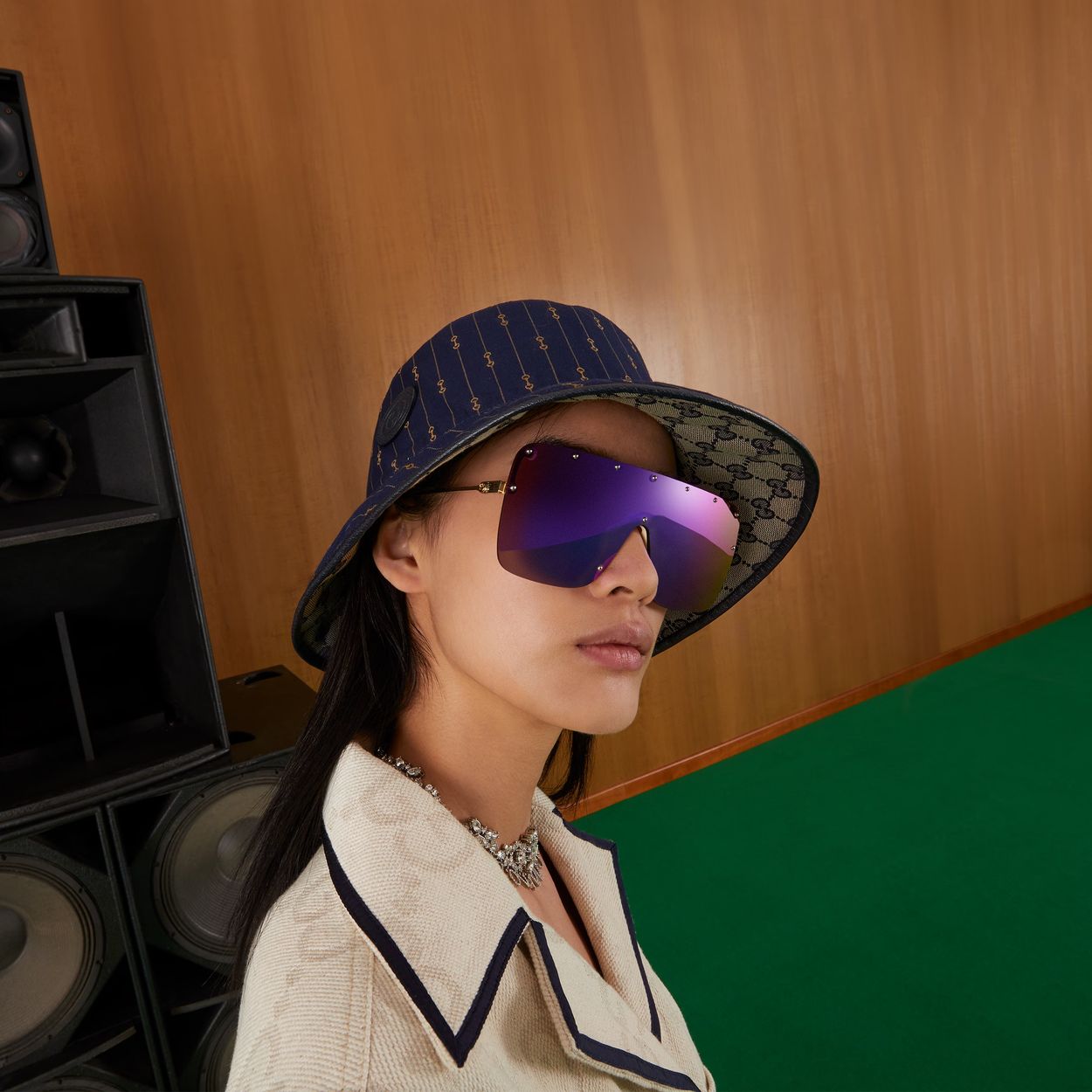 GUCCI REVERSIBLE BUCKET HAT